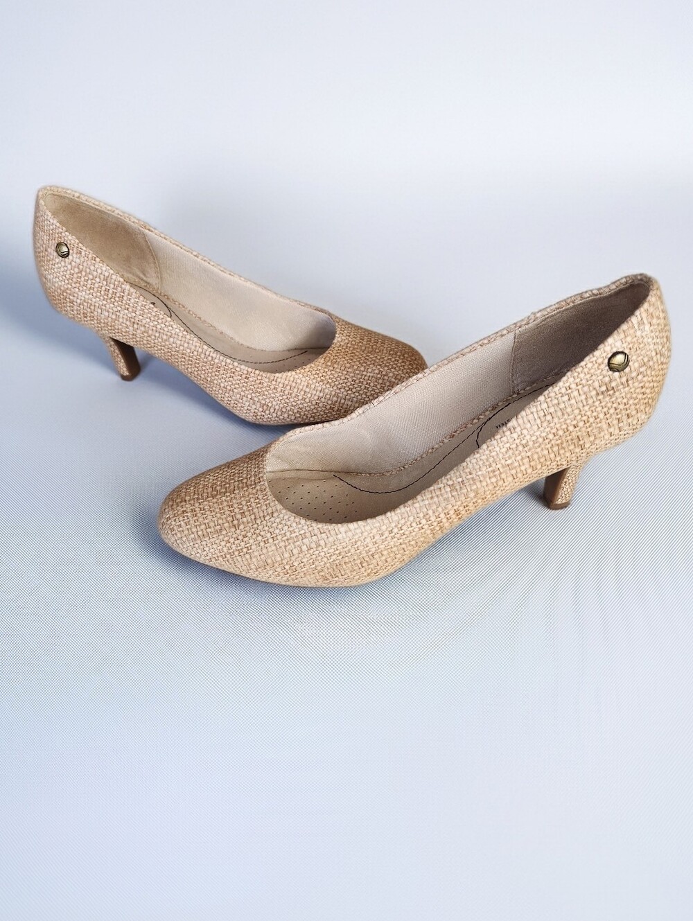 Life Stride Beige Woven Kitten Heel Pumps